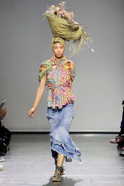 Look 1